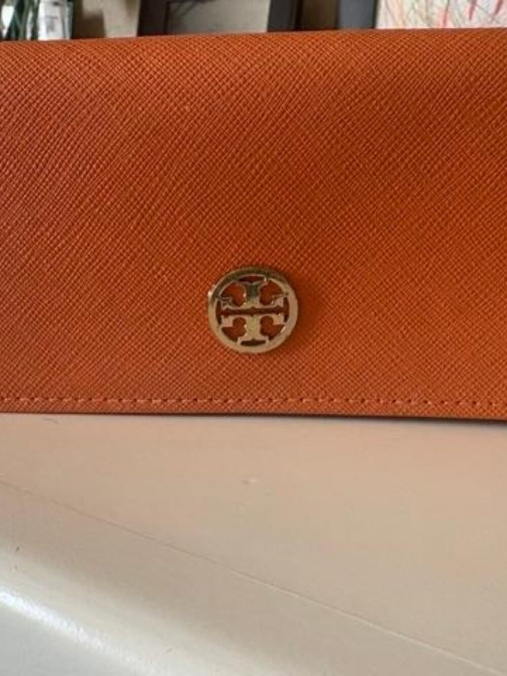 Tory Birch Eyeglass Holder
